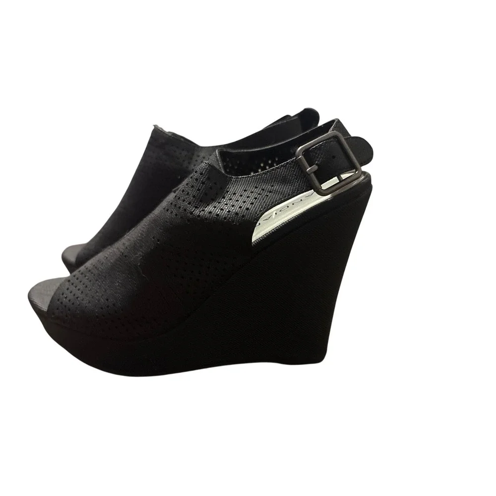 Andiamo Alacrosse Black Perforated Zipper Platform Wedge Sandals Womens 5.5M